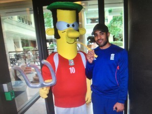 Growers Utd Mascot with England Star Ravi Bopara